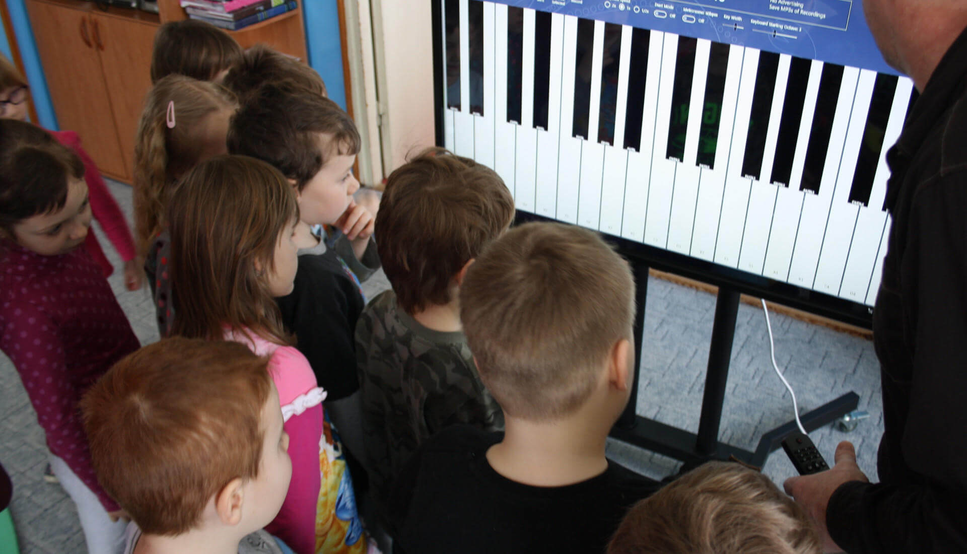 Interaktivní dotyková televize EdutabTV