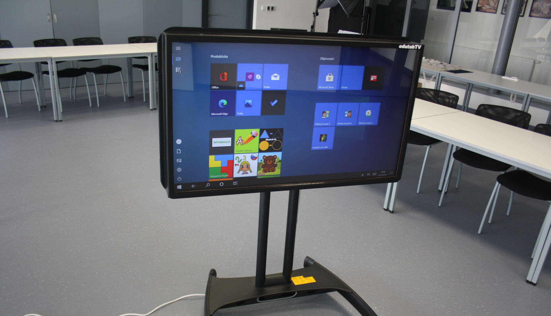 Interaktivní dotyková televize EdutabTV