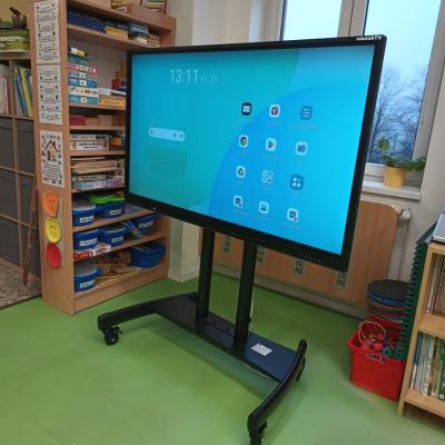 Dotykovy Monitor 55 85 3