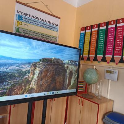 Dotykovy Monitor 65 Vrchlabi 2