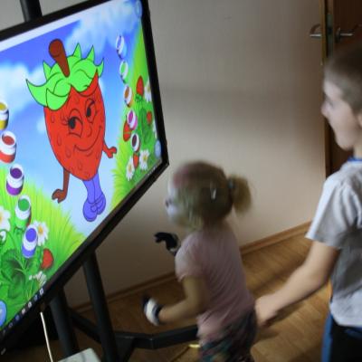 Prakticke Vyuziti Edutabtv Interaktivni Televize Pro Skoly Skolky Firmy 20171017 1687434441