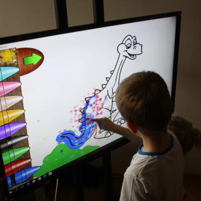 Prakticke Vyuziti Edutabtv Interaktivni Televize Pro Skoly Skolky Firmy 20171017 1813728213