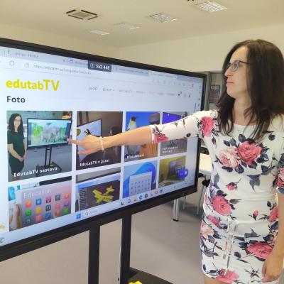 Profesionalni Dotykovy Monitor 65 9