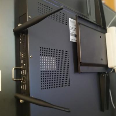 Vestaveny Pocitac Dotykovy Monitor