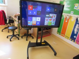 dotykova-televize-pro-skoly-skolky-firmy-37