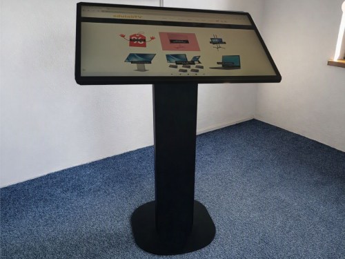 dotykovy-informacni-kiosek-32-palcu-11