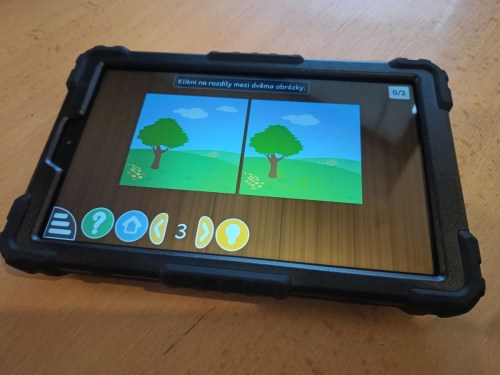 odolny-tablet-9-palcu-1